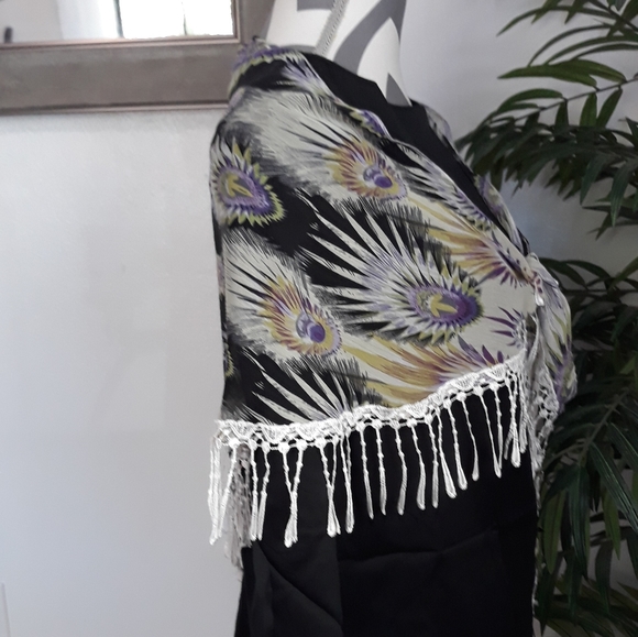 NEW SCARF - Picture 3 of 9